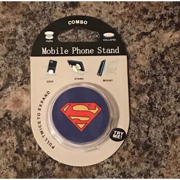 Superman and Batman mobile phone stand - Picture 2 of 3